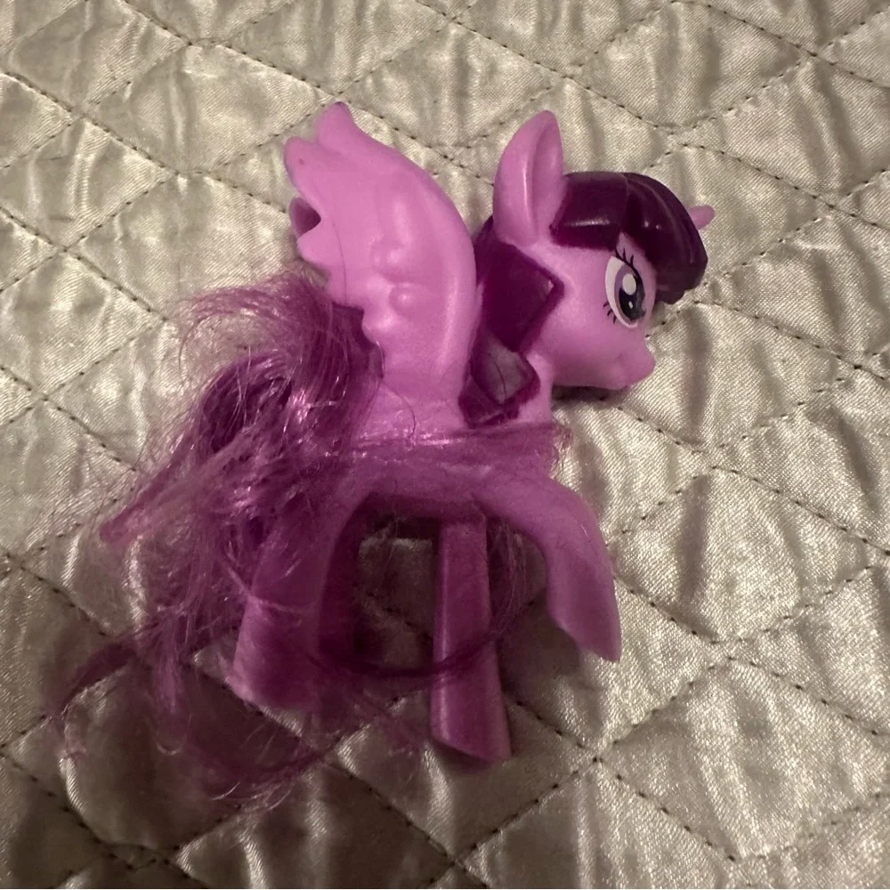 My Little Pony & Shopkins pony -3 ponies & 2 accessories